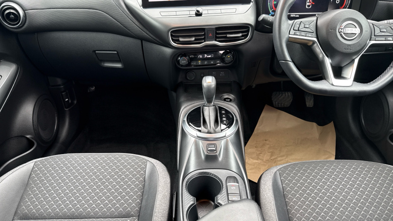 Nissan Juke 1.6 Hybrid N-Connecta 5dr Auto Hybrid Hatchback